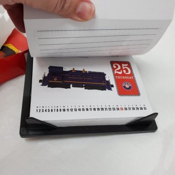Time Factory Lionel Trains 2002 Desk Top Calender - Picture 5 of 7